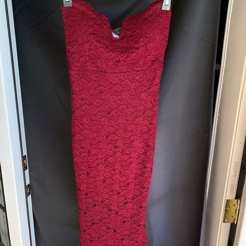 Red glitter lace bodycon dress